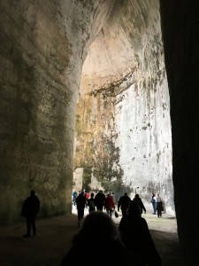 Inside the Ear of Dionysius - Its bigger on the inside"